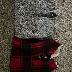 Boys size 7 sweaters